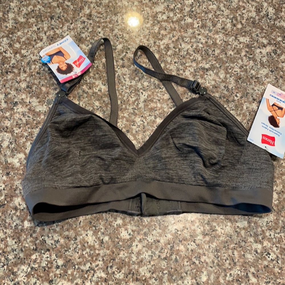 Hanes Wireless Bra w/ Convertible Straps